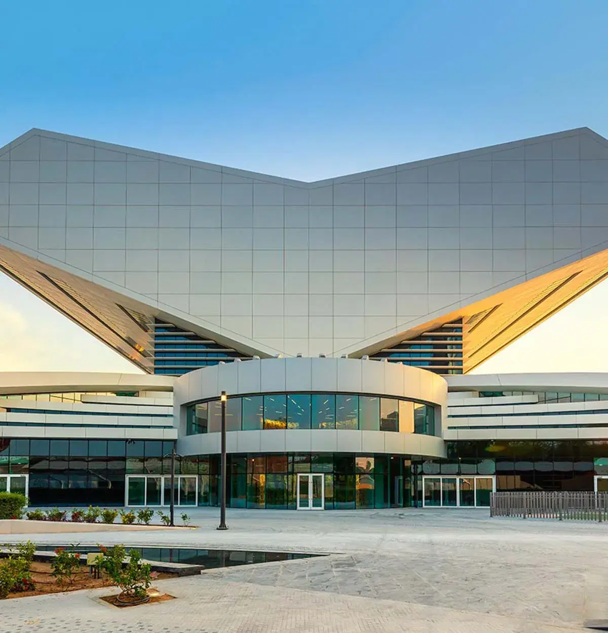 How Mohammed Bin Rashid Library Photos Reflect the Evolving Urban Landscape of Dubai