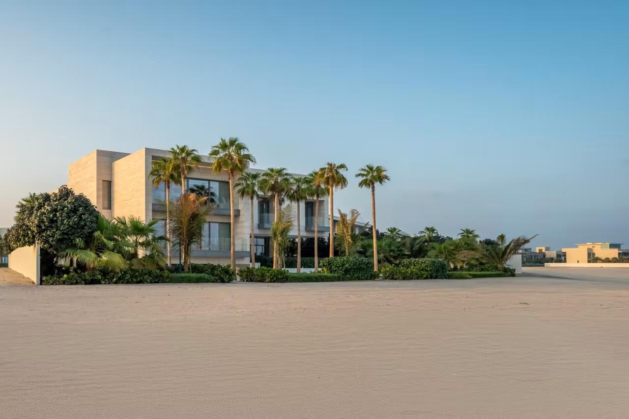 Record-Breaking Dh330M Jumeirah Bay Villa Sale Signals Shift in Dubai’s Luxury Real Estate