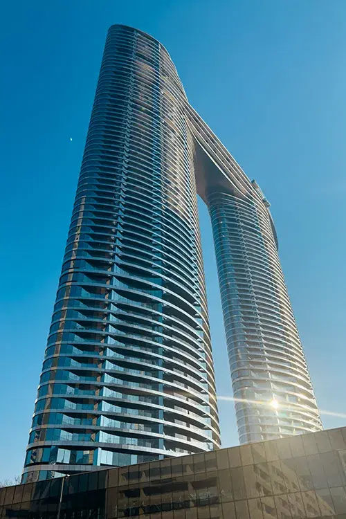 Real Estate Market in Dubai 2024: What Buyers and Investors Need to Know